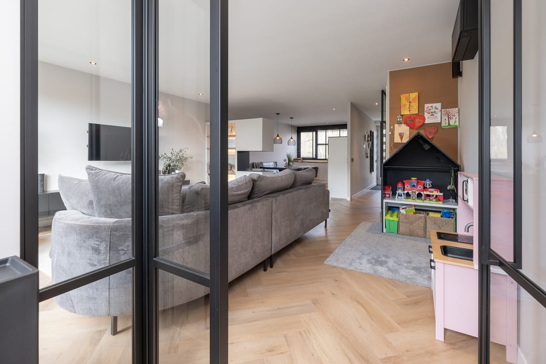 Foto 11 van Ambon 40