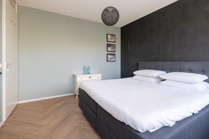 Foto 15 van Ambon 40