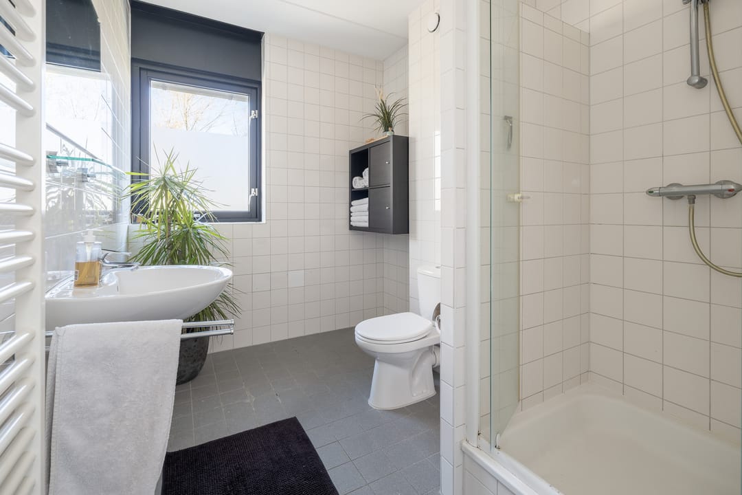 Foto 22 van Ambon 40