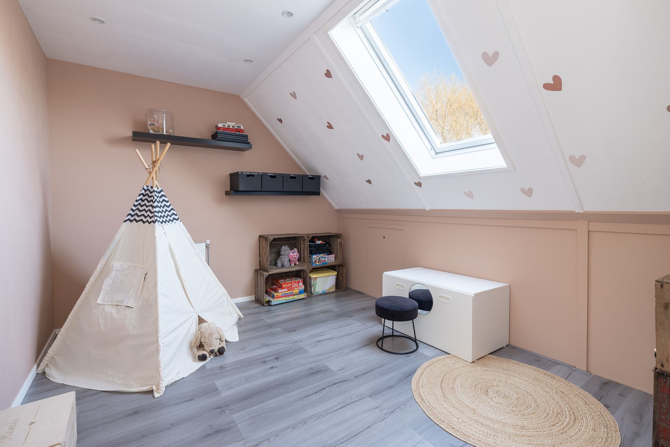 Foto 27 van Ambon 40