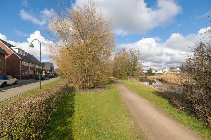 Foto 45 van Ambon 40