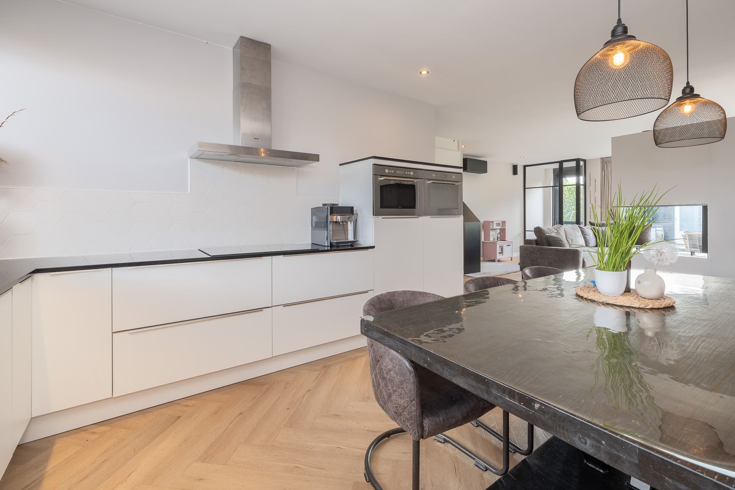 Foto 50 van Ambon 40