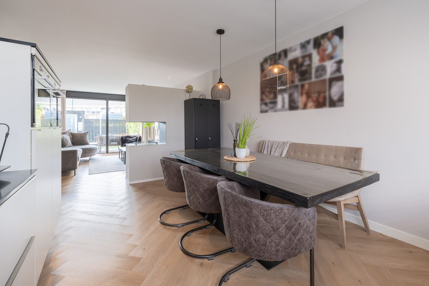 Foto 49 van Ambon 40