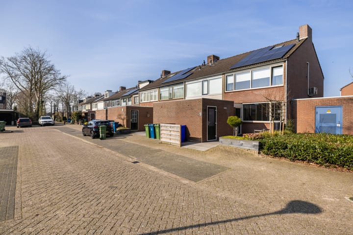 Foto 23 van Fluitekruidlaan 12