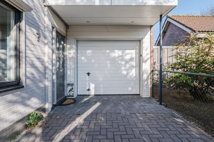 Foto 40 van Postbaan 7