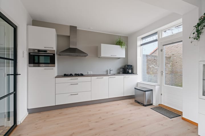 Foto 14 van Treubstraat 16