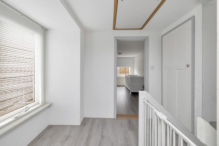 Photo 21 of Langeleegte 154