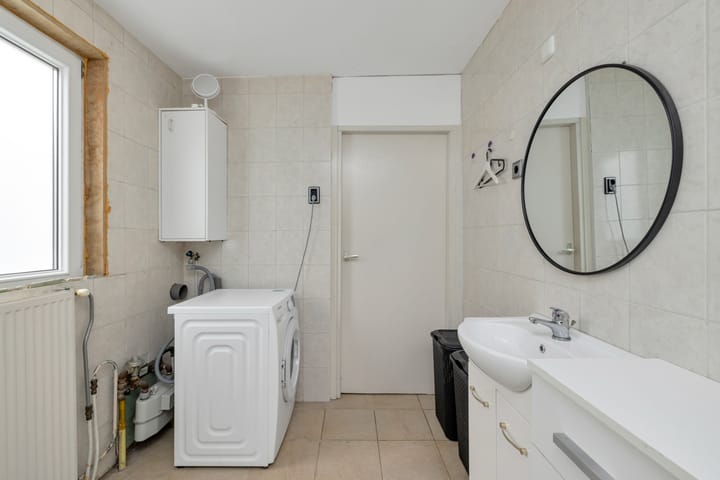 Photo 24 of Langeleegte 154