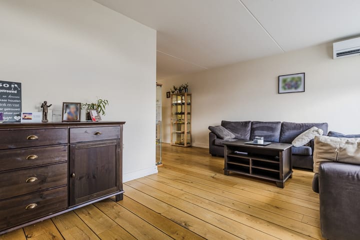 Foto 7 van Tamboer 42