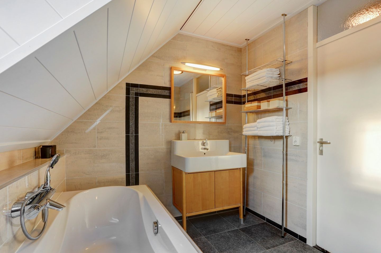 Foto 25 van Tamboer 42