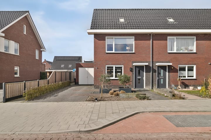 Foto 4 van Hooiwagen 12