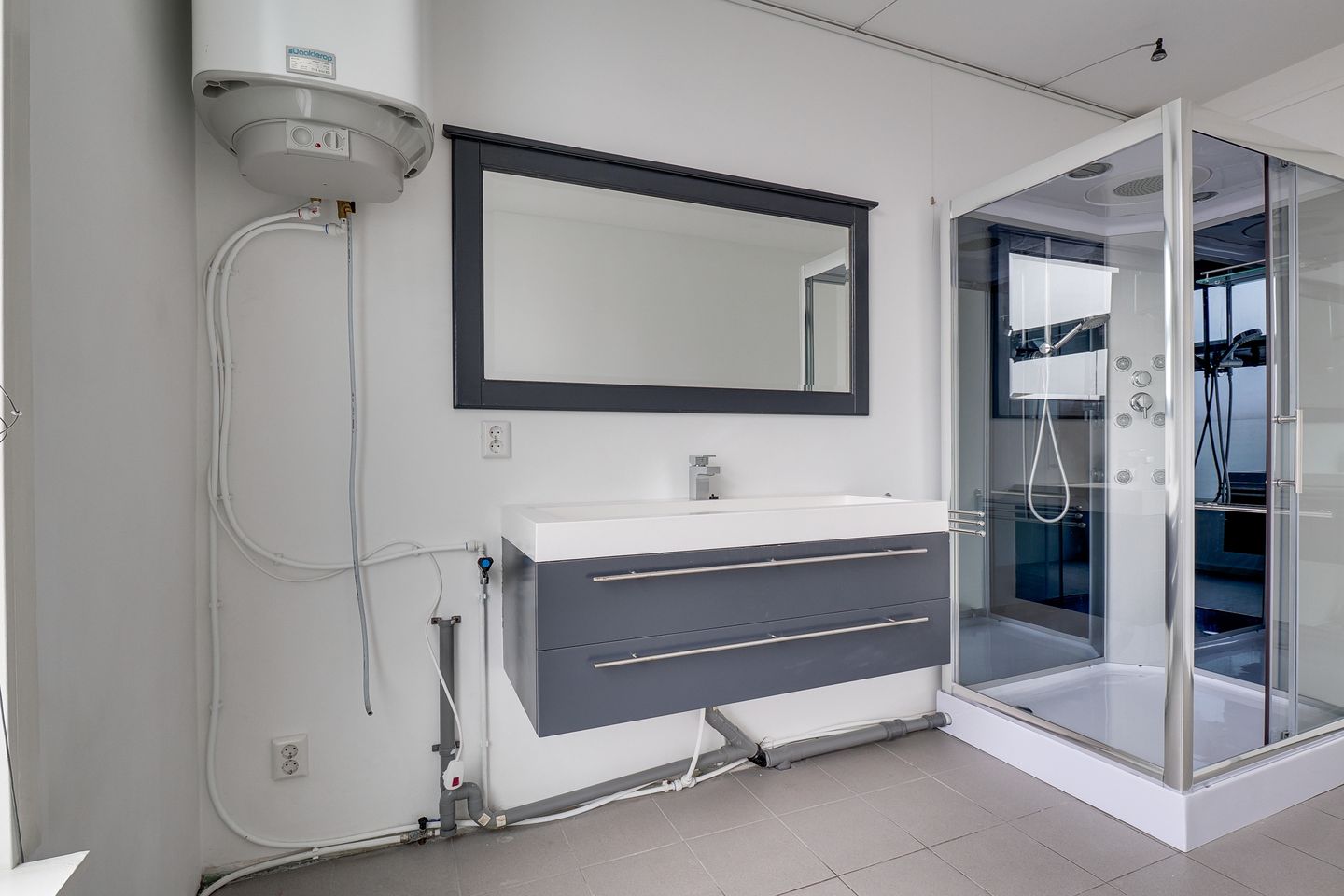 Photo 19 of Walkade 24