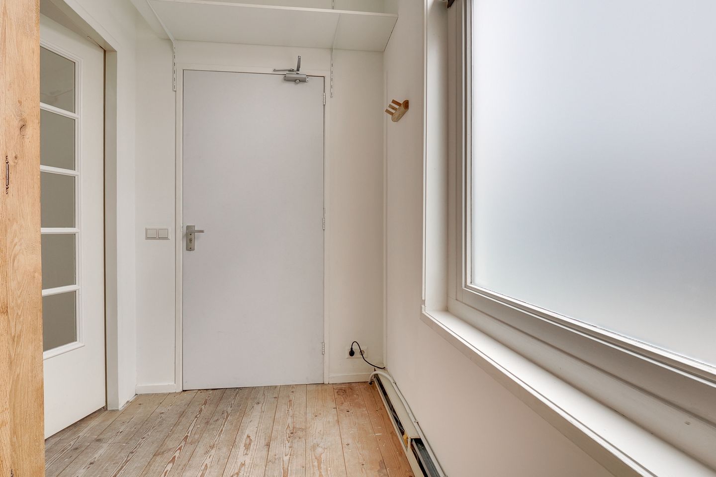 Photo 34 of Walkade 24