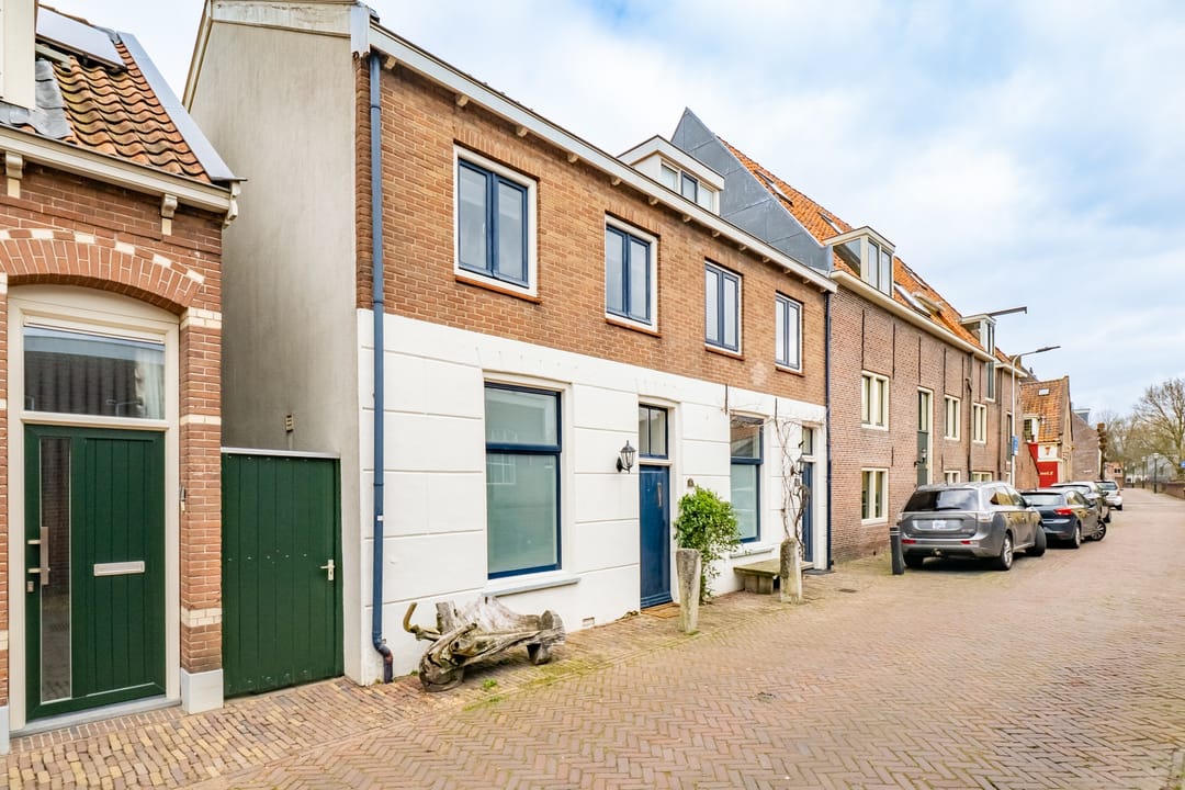 Photo 38 of Walkade 24