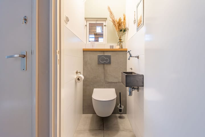 Foto 11 van Brederostraat 10