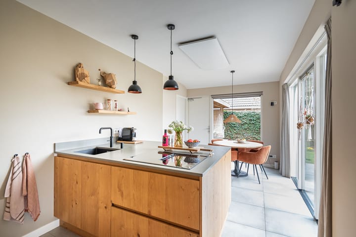 Foto 17 van Brederostraat 10