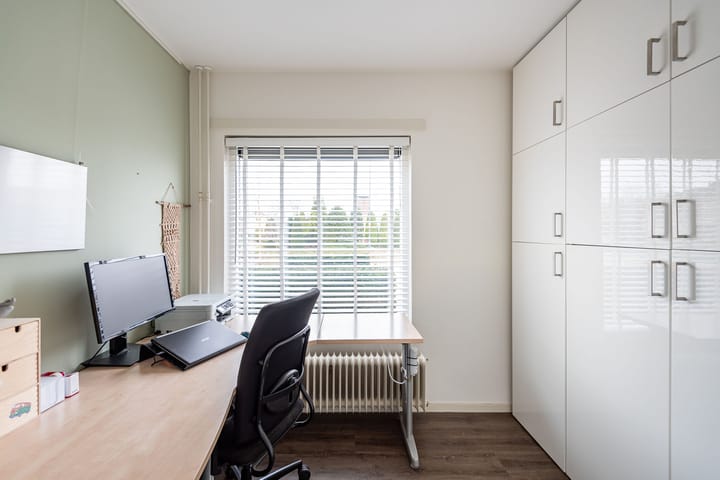 Foto 23 van Brederostraat 10