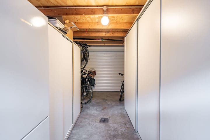 Foto 24 van Brederostraat 10