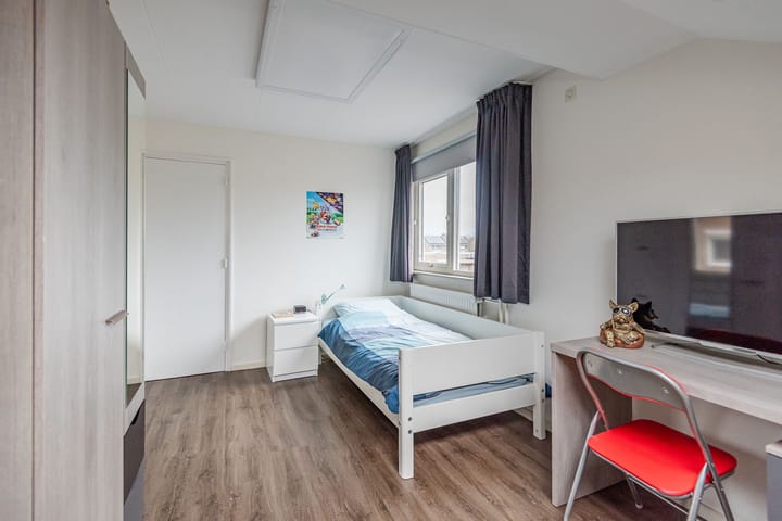 Foto 28 van Brederostraat 10