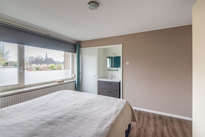 Foto 30 van Brederostraat 10