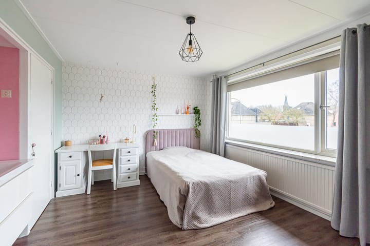 Foto 32 van Brederostraat 10