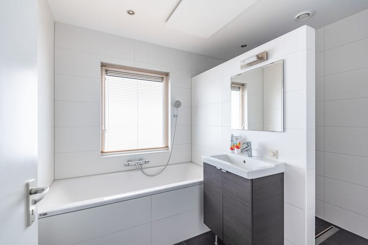 Foto 34 van Brederostraat 10