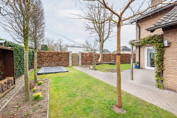 Foto 46 van Brederostraat 10