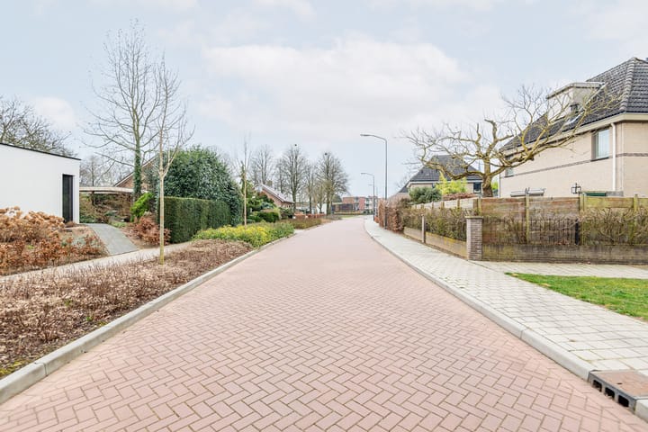 Foto 59 van Brederostraat 10