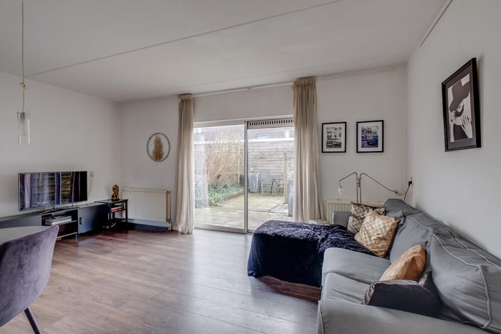 Foto 2 van Tuinstraatje 4