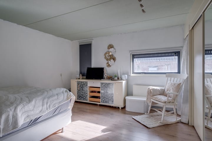 Foto 23 van Tuinstraatje 4