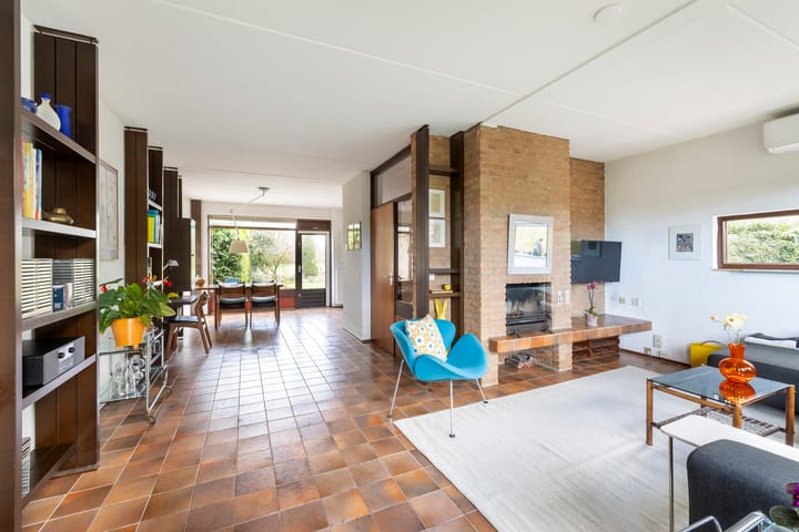 Foto 3 van van Almondeweg 50