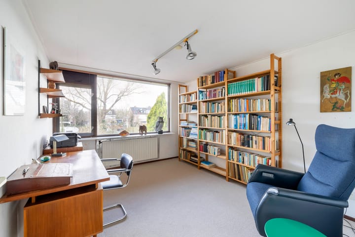 Foto 19 van van Almondeweg 50