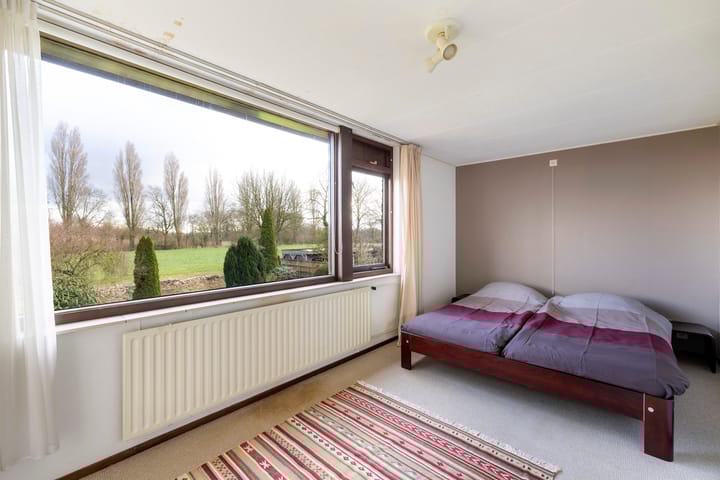 Foto 20 van van Almondeweg 50