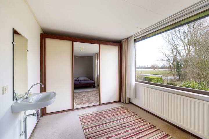 Foto 21 van van Almondeweg 50