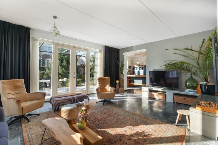 Foto 15 van Kalander 38