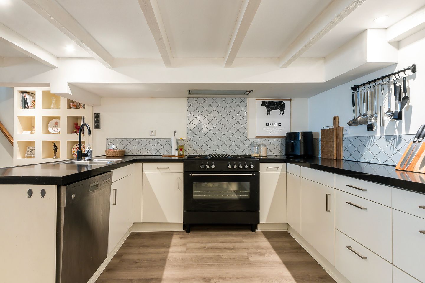 Foto 14 van Floresstraat 44