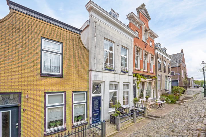 Photo 2 of Voorstraat 6