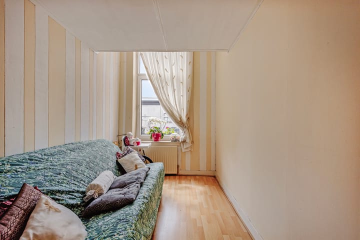 Photo 22 of Voorstraat 6