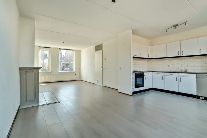 Foto 17 van van Heinsbergstraat 13