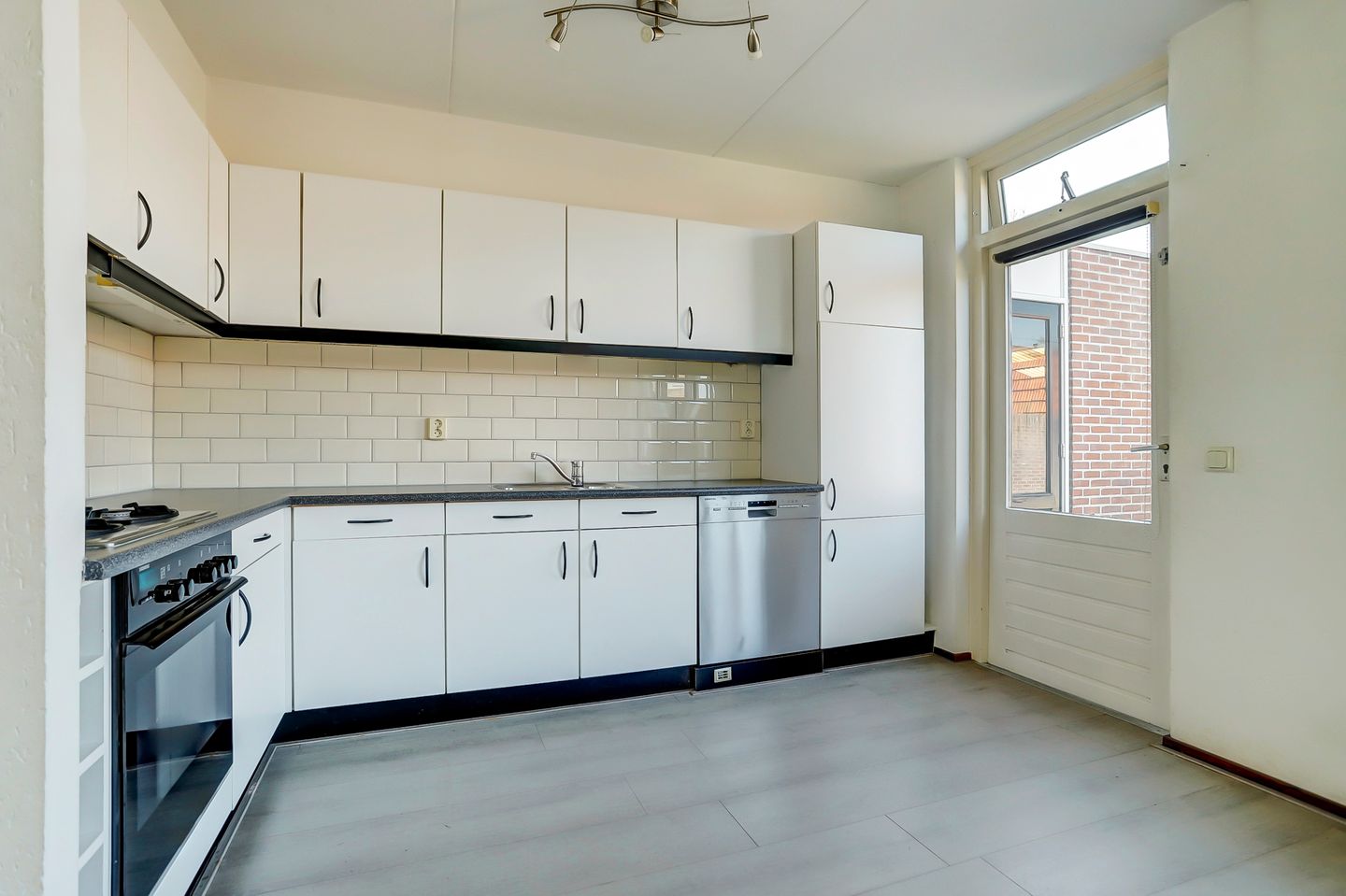 Foto 19 van van Heinsbergstraat 13