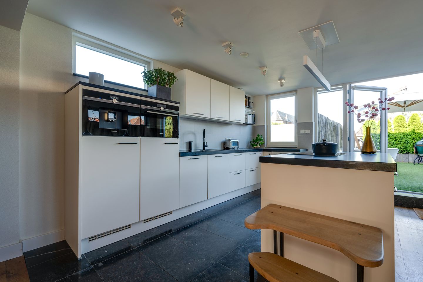 Foto 20 van Voorstraat 25-B