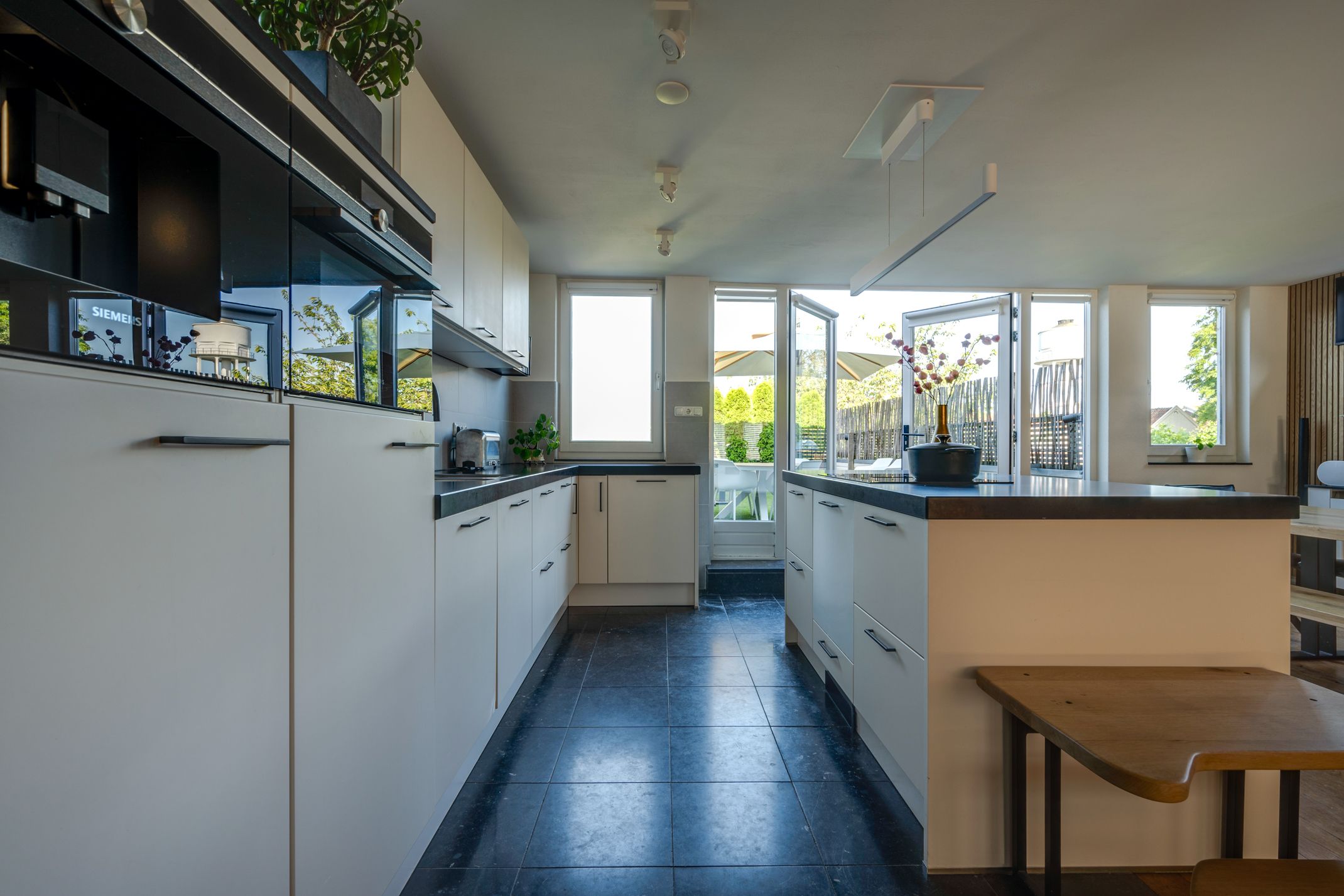 Foto 21 van Voorstraat 25-B