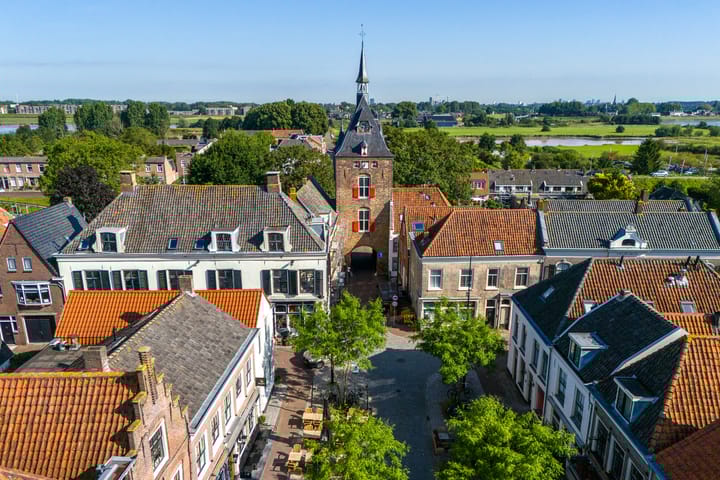 Foto 79 van Voorstraat 25-B