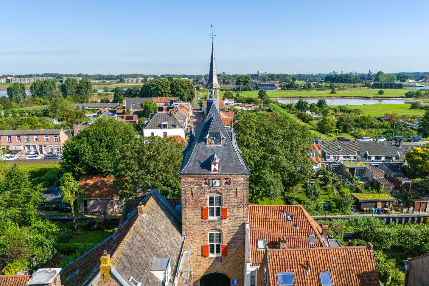 Foto 80 van Voorstraat 25-B