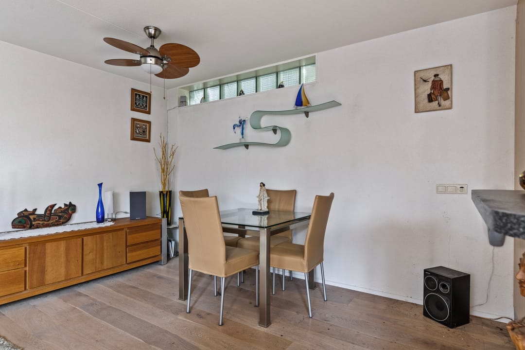 Foto 13 van Damstraat 84