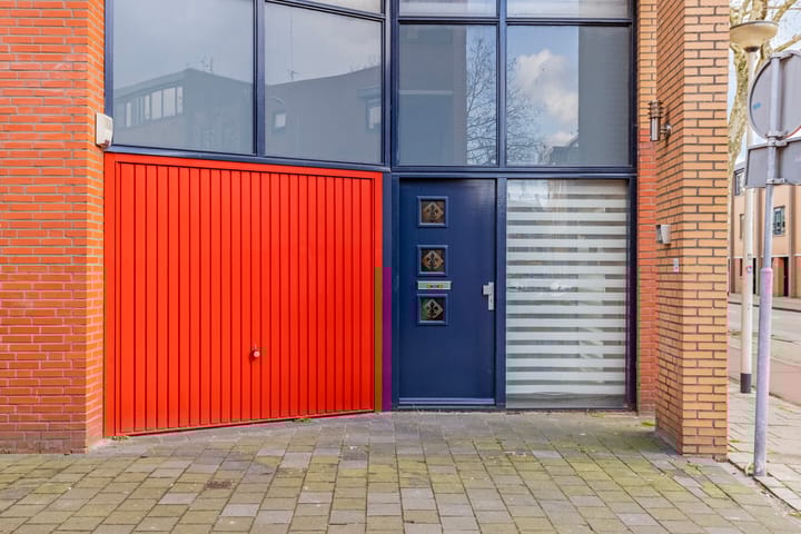 Foto 28 van Damstraat 84