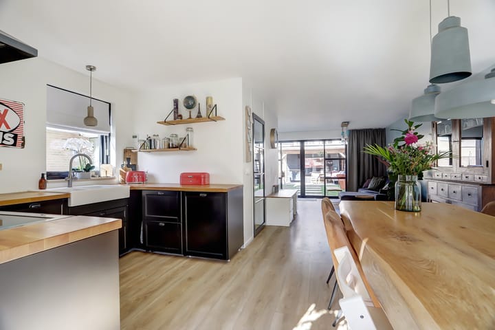 Foto 17 van Voltastraat 2-C