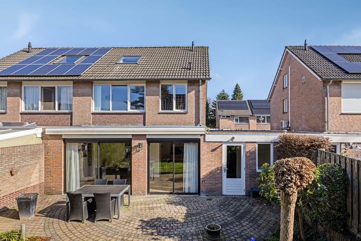 Foto 26 van van Duijnhovenstraat 11