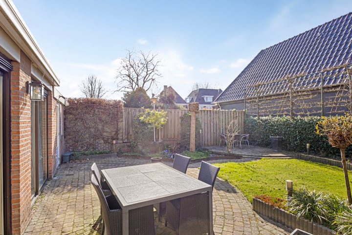 Foto 28 van van Duijnhovenstraat 11