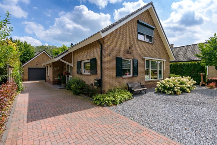 Foto 1 van Vlinderstraat 32